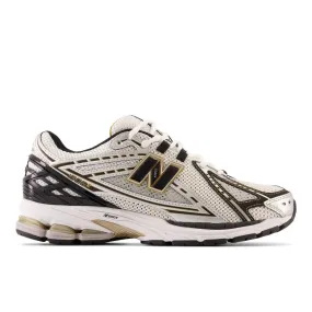 New Balance M1906RA Metallic Silver sneakers